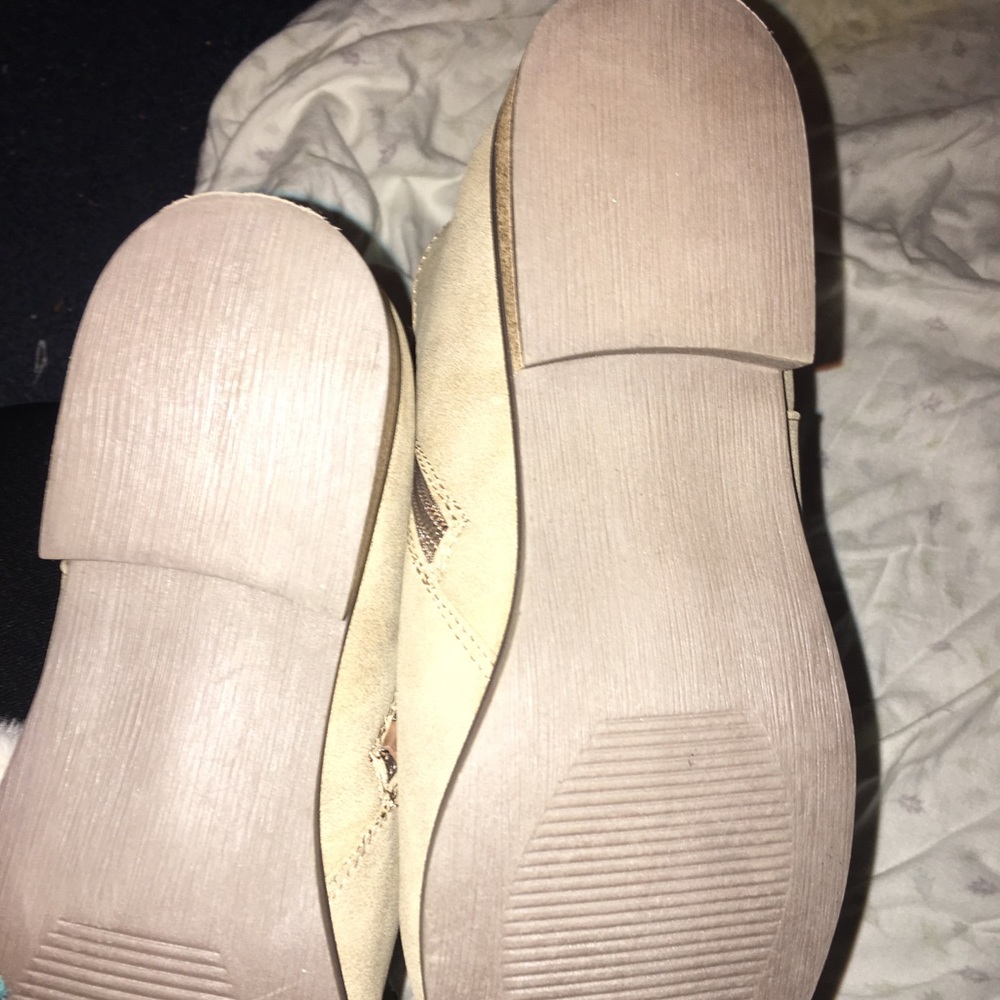 Cute tan booties - Picture 5 of 6